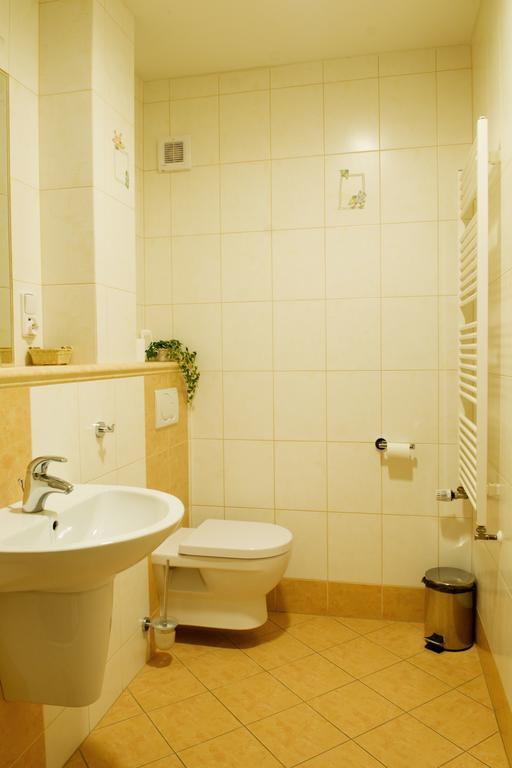 Hotel Bohemia Jičín Quarto foto
